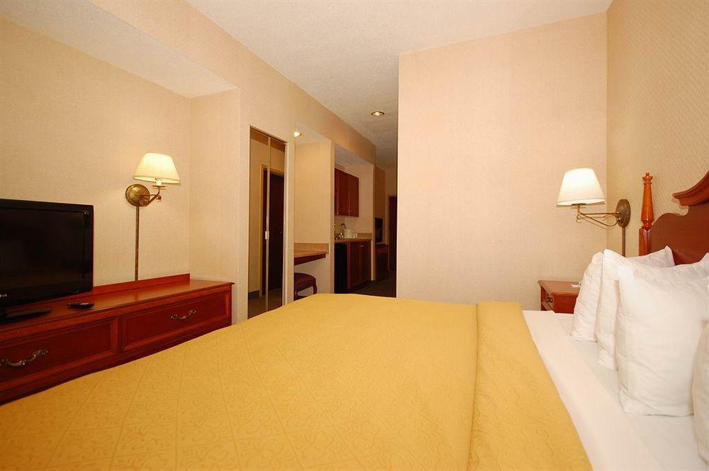 Quality Suites Pineville - Charlotte Kültér fotó